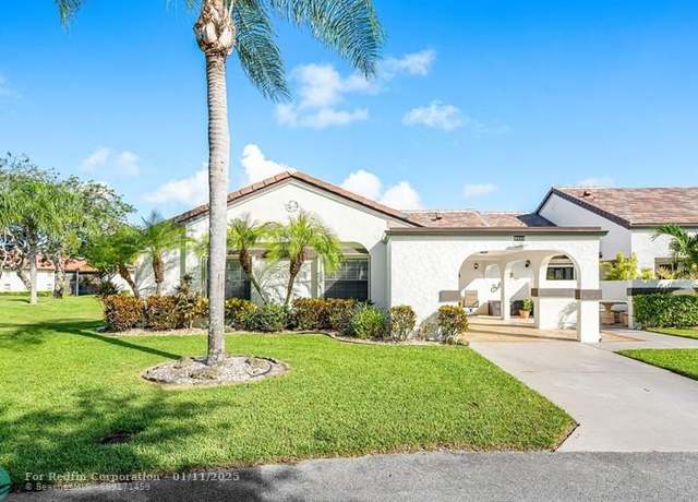 Property at 5526 Parkwalk Cir, Boynton Beach, FL 33472, 3 beds, 2 baths