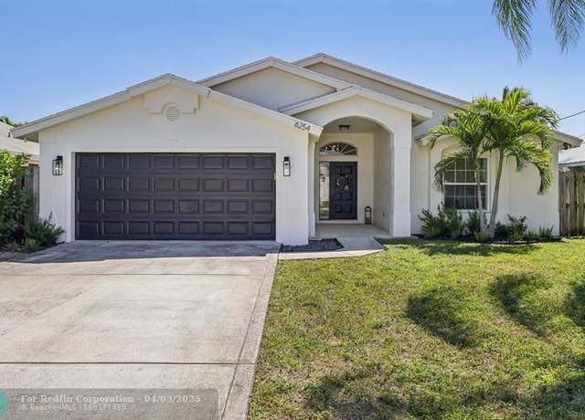 Property at 6254 Lucerne St, Jupiter, FL 33458, 3 beds, 2 baths
