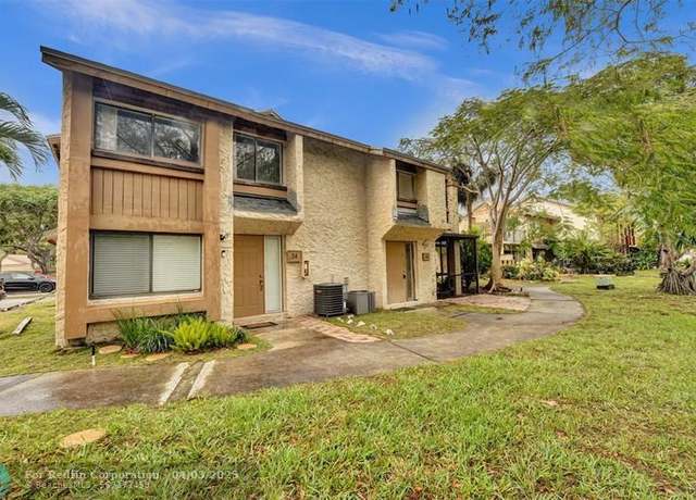 Property at 26 Wimbledon Lk #248, Plantation, FL 33324, 3 beds, 2 baths