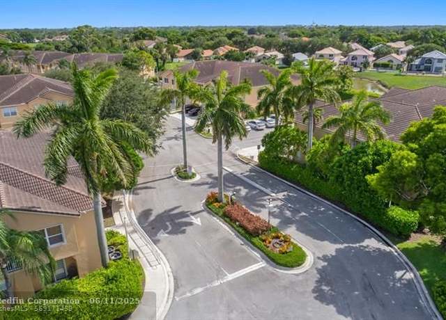 Property at 2927 Crestwood Ter #7201, Pompano Beach, FL 33063, 3 beds, 2 baths