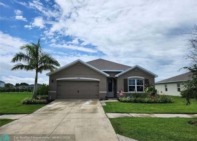Property at 10808 SW Cremona Way, Port St. Lucie, FL 34987, 4 beds, 2 baths