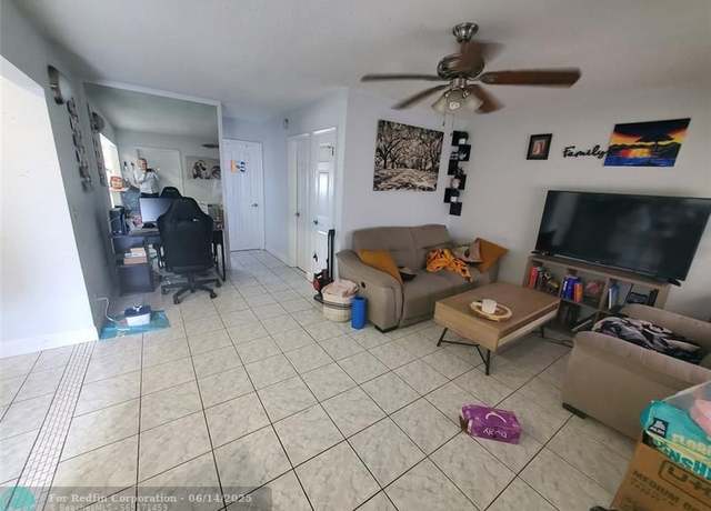 Property at 1021 NE 24th Ave #30, Pompano Beach, FL 33062, 2 beds, 1 bath