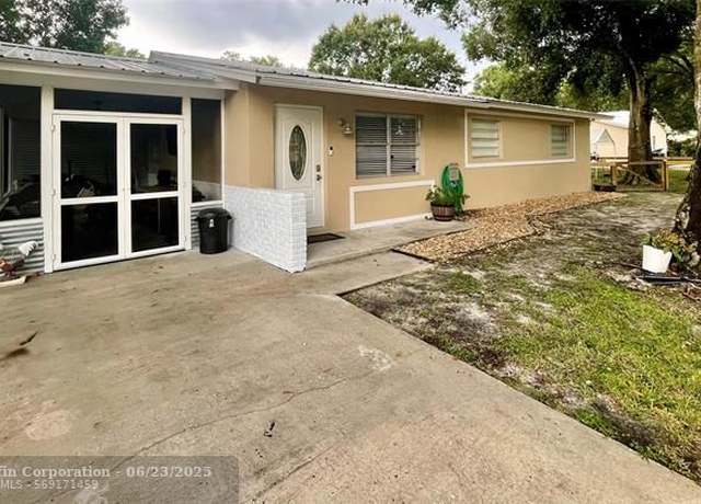 Property at 777 SE 36th Ter, Okeechobee, FL 34974, 3 beds, 1 bath
