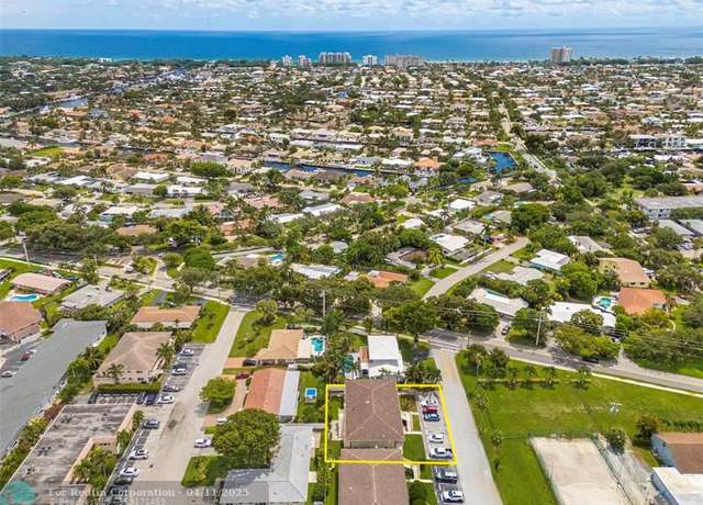Property at 2131 NE 40th Ct, Lighthouse Point, FL 33064, 2 beds, 2 baths