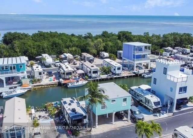 Property at 6099 Overseas Hwy 95w, Marathon, FL 33050, 2 beds, 1 bath