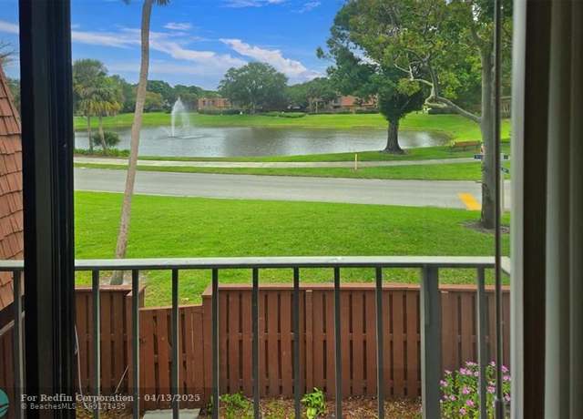 Property at 2956 SW Sunset Trace Cir #2956, Palm City, FL 34990, 2 beds, 2.5 baths