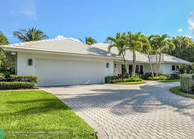 Property at 2720 Cardinal Cir, Gulfstream, FL 33483, 3 beds, 2 baths