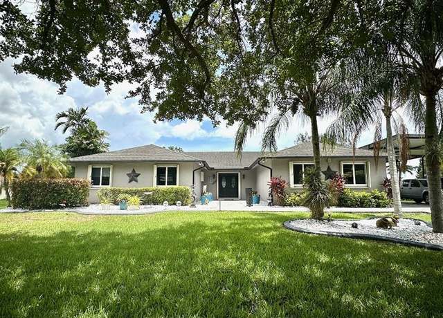 Property at 4880 SW 186th Ave, Southwest Ranches, FL 33332, 4 beds, 2.5 baths
