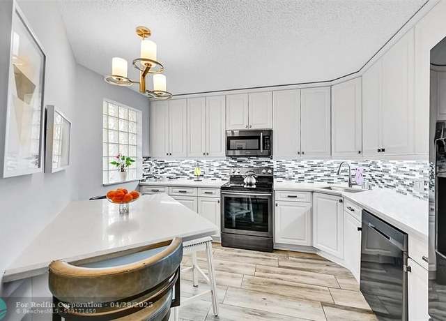 Property at 4161 Coral Tree Cir #365, Coconut Creek, FL 33073, 3 beds, 2 baths