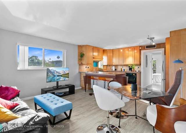 Property at 1220 NE 3rd St #301, Fort Lauderdale, FL 33301, 1 bed, 1.5 baths