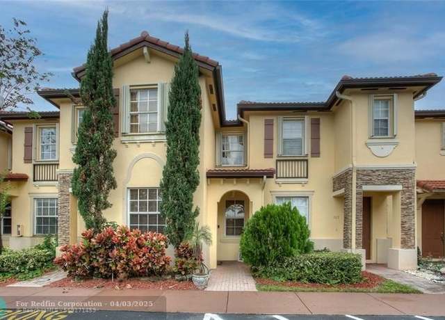 Property at 3360 NE 14th Dr Unit 106-30, Homestead, FL 33033, 3 beds, 2.5 baths