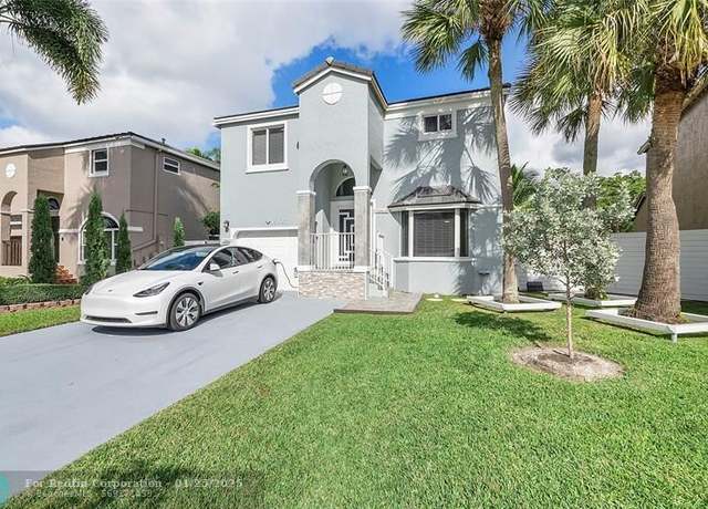 Property at 15823 NW 7th St, Pembroke Pines, FL 33028, 3 beds, 2.5 baths