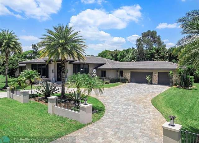 Property at 12321 NW 2nd St, Plantation, FL 33325, 4 beds, 4 baths