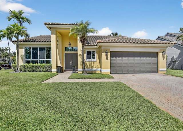 Property at 1210 NW 193rd Ave, Pembroke Pines, FL 33029, 4 beds, 2.5 baths