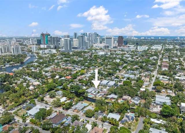 Property at 723 SW 8th Way, Fort Lauderdale, FL 33315, 3 beds, 2 baths