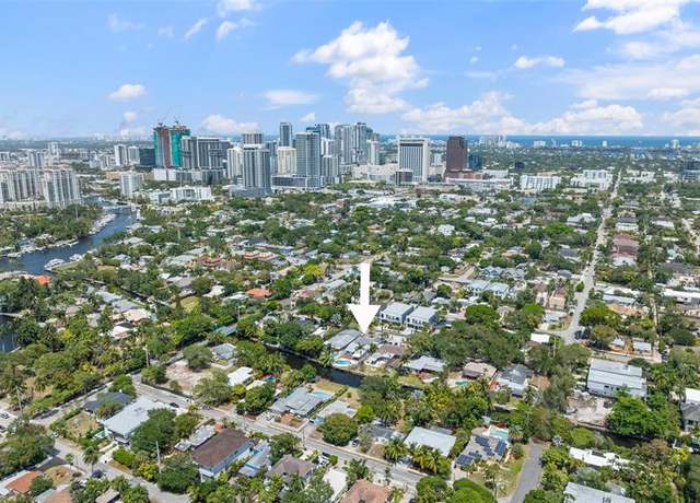 Property at 723 SW 8th Way, Fort Lauderdale, FL 33315, 3 beds, 2 baths