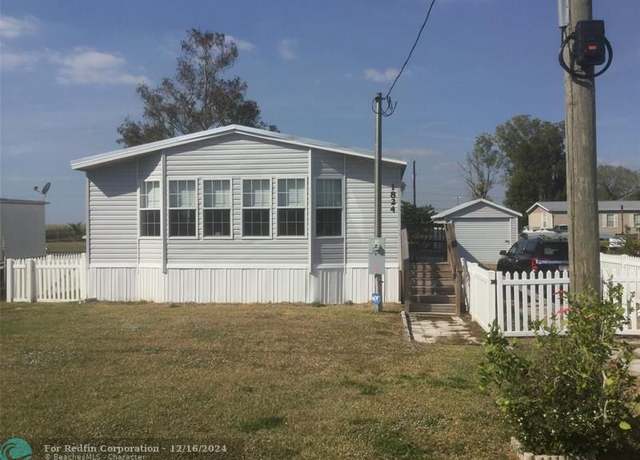 Property at 1824 Riverside Dr, FL 33471, 2 beds, 2 baths