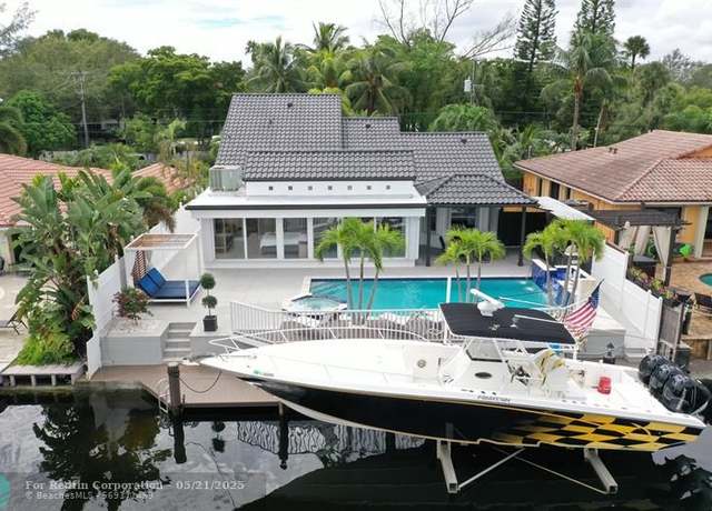 Property at 2363 SE 15th St, Pompano Beach, FL 33062, 4 beds, 4 baths