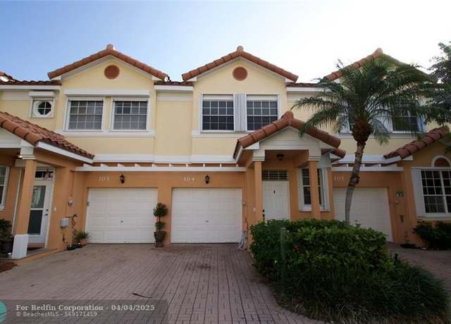 Property at 1962 NE 7th St #104, Deerfield Beach, FL 33441, 3 beds, 2.5 baths