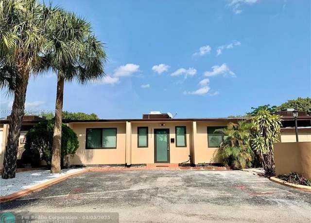 Property at 15011 Coconut Ct, Miami Lakes, FL 33014, 1 bed, 2 baths