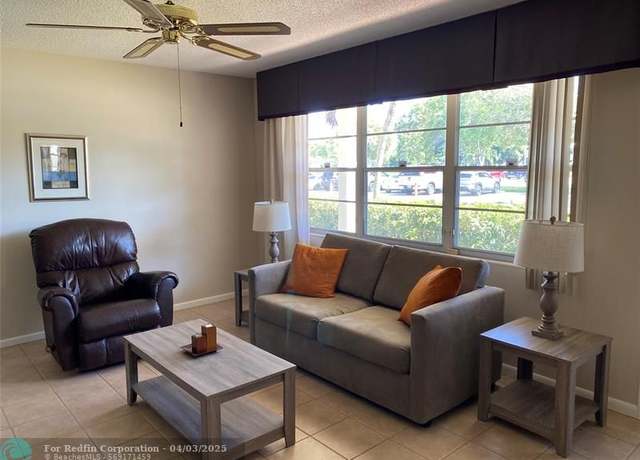 Property at 1026 Cambridge B #1026, Deerfield Beach, FL 33442, 1 bed, 1.5 baths