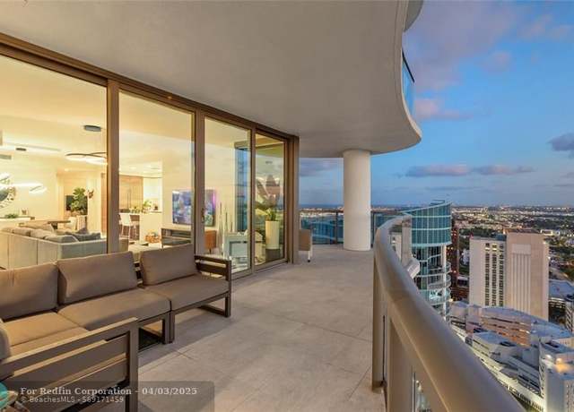 Property at 100 E Las Olas Blvd #4504, Fort Lauderdale, FL 33301, 2 beds, 3 baths