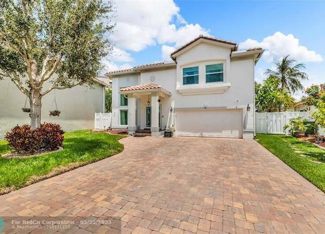 Property at 84 Gables Blvd, Weston, FL 33326, 5 beds, 4 baths