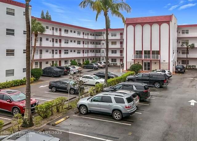 Property at 4270 NW 40th St #208, Lauderdale Lakes, FL 33319, 2 beds, 2 baths
