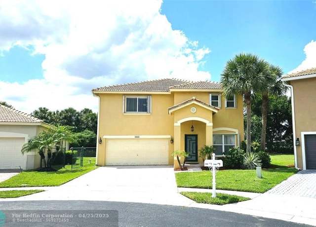 Property at 1160 Rialto Dr, Boynton Beach, FL 33436, 4 beds, 2.5 baths