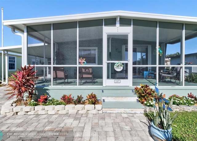 Property at 237 Arbor Ln, Vero Beach, FL 32960, 2 beds, 2 baths