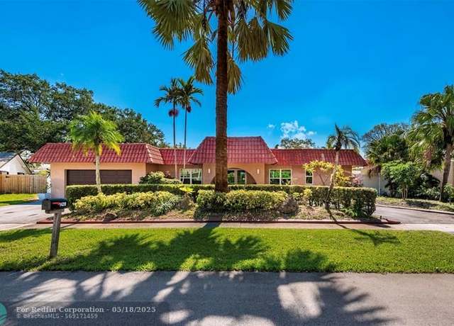 Property at 1420 SW 74th Ave, Plantation, FL 33317, 4 beds, 2.5 baths