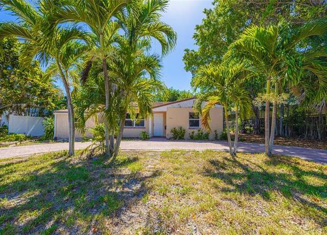 Property at 2420 NE 7th Ave, Wilton Manors, FL 33305, 3 beds, 2 baths