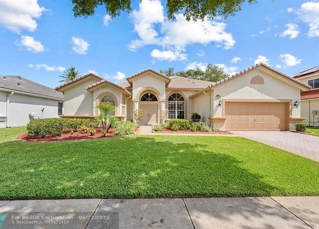 Property at 10307 Lexington Estates Blvd, Boca Raton, FL 33428, 3 beds, 2 baths