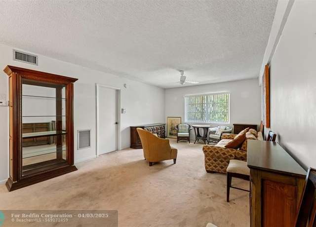 Property at 639 W Oakland Park Blvd Unit 207D, Oakland Park, FL 33311, 1 bed, 1 bath