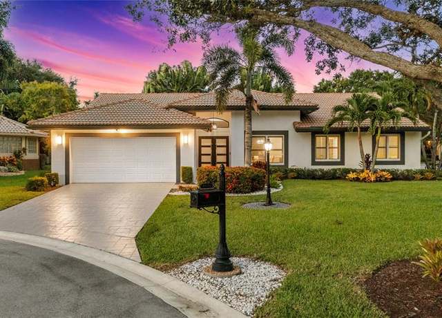 Property at 10151 59th Dr, Parkland, FL 33076, 4 beds, 2 baths