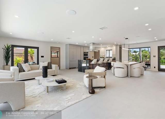 Property at 2108 NE 63rd St, Fort Lauderdale, FL 33308, 4 beds, 4 baths