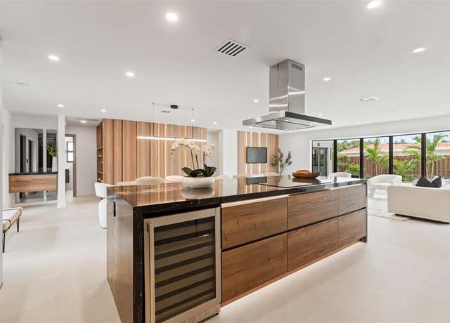 Property at 2108 NE 63rd St, Fort Lauderdale, FL 33308, 4 beds, 4 baths