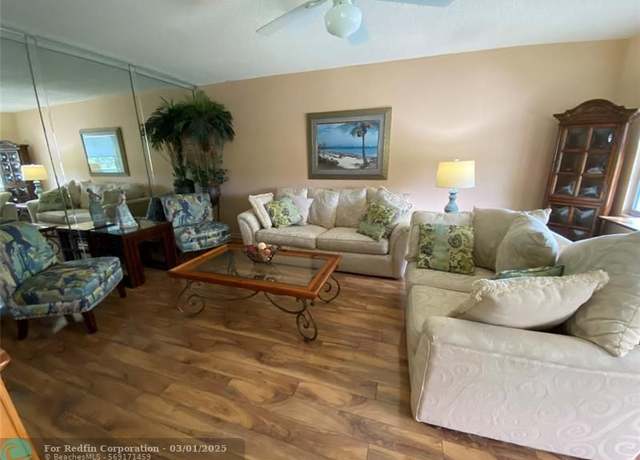 Property at 277 Newport R #277, Deerfield Beach, FL 33442, 2 beds, 1.5 baths