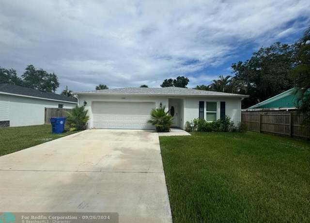 Property at 1022 41st Ave, Vero Beach, FL 32960, 3 beds, 2 baths