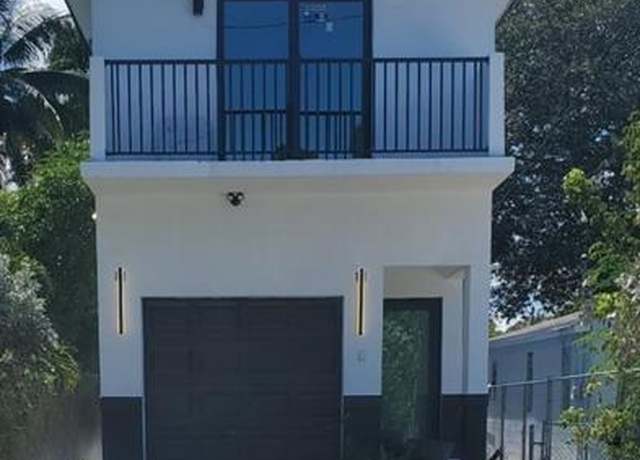 Property at 431 NW 7th Ter, Fort Lauderdale, FL 33311, 3 beds, 2.5 baths