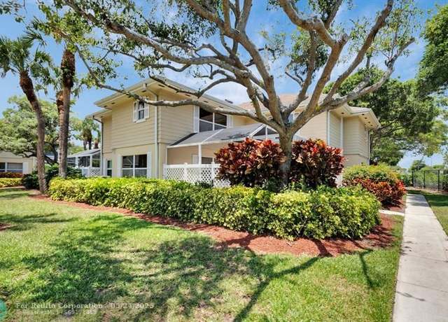 Property at 6503 Dryden Ct, Boynton Beach, FL 33436, 2 beds, 2.5 baths