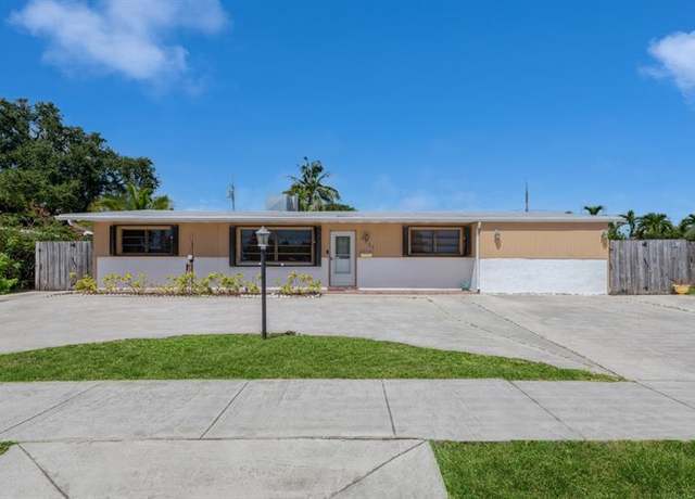 Property at 4221 NW 16th Ave, Oakland Park, FL 33309, 3 beds, 2 baths