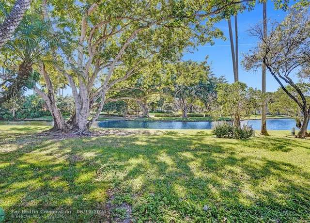 Property at 2183 Montpeliar, Weston, FL 33326, 3 beds, 2 baths