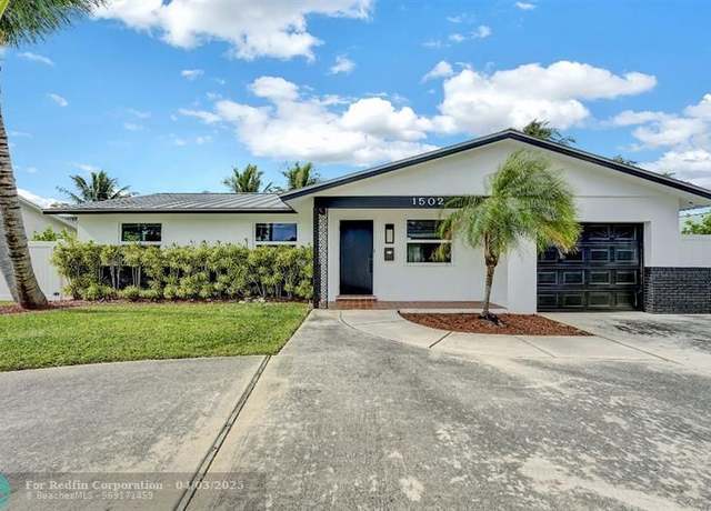 Property at 1502 NW 4th Ave, Delray Beach, FL 33444, 3 beds, 2 baths