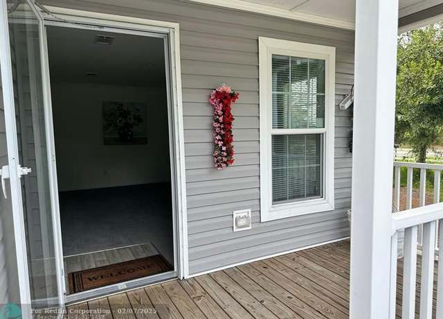 Property at 636 Pine Cone Ave, FL 33440, 3 beds, 2 baths