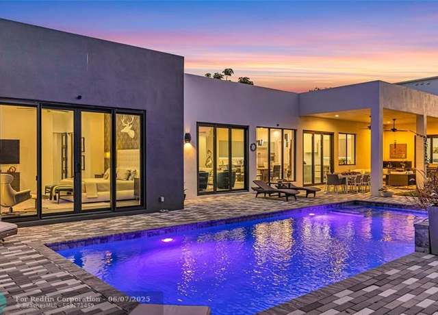 Property at 419 NE 22nd St, Wilton Manors, FL 33305, 4 beds, 4.5 baths