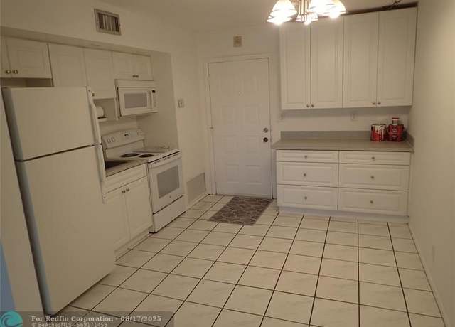 Property at 2700 Riverside Dr Unit 202B, Coral Springs, FL 33065, 1 bed, 1 bath