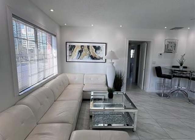 Property at 601 SE 5th Ct #301, Fort Lauderdale, FL 33301, 2 beds, 1 bath