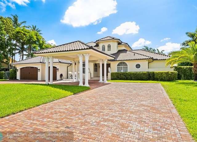 Property at 1540 SW 120th Ter, Davie, FL 33325, 6 beds, 4 baths
