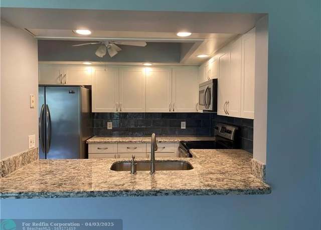 Property at 1110 SW 125th Ave Unit 314M, Pembroke Pines, FL 33027, 1 bed, 1.5 baths